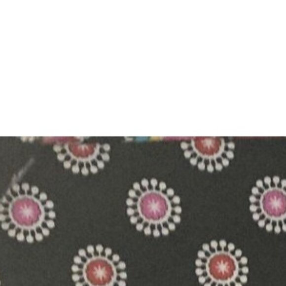 Vera Bradley Large Weekend Duffel Bag With Paisley Pattern - Picture 4 of 8